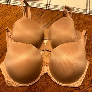 Lot of 2 Victoria’s Secret Bras Size 38DD
